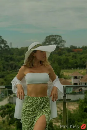 Mrs Kissvhs OnlyFans Leaked Free Thumbnail Picture - #ibGYC6byT8