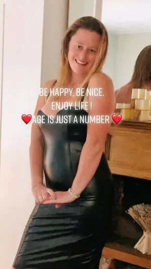 Mrs Marie OnlyFans Leaked Free Thumbnail Picture - #VkLUDKSa5A