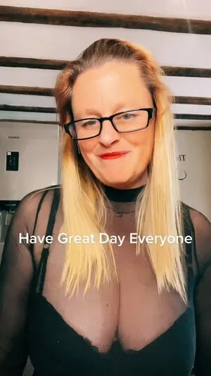 Mrs Marie OnlyFans Leaked Free Thumbnail Picture - #YLd2dgyx07