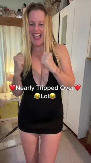 Mrs Marie OnlyFans Leaked Free Thumbnail Picture - #emTauLoy4b