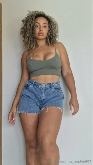 Mrs Sophie667 OnlyFans Leaked Free Thumbnail Picture - #JR9pu2wTc9