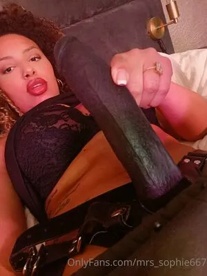 Mrs Sophie667 OnlyFans Leaked Free Thumbnail Picture - #T59aPsFE7G