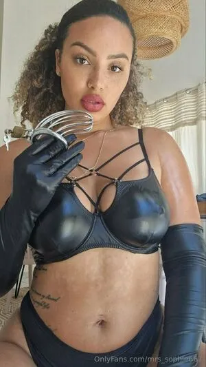 Mrs Sophie667 OnlyFans Leaked Free Thumbnail Picture - #ZBKTSLEV3Z
