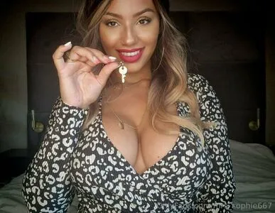 Mrs Sophie667 OnlyFans Leaked Free Thumbnail Picture - #f4wx3JWZYR