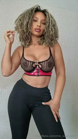 Mrs Sophie667 OnlyFans Leaked Free Thumbnail Picture - #zcnl7cI53z