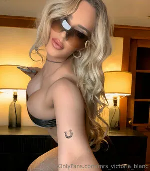 Mrs Victoria Blanc OnlyFans Leaked Free Thumbnail Picture - #chp2PRSs57