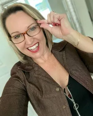 Mrs_cora_cox OnlyFans Leaked Free Thumbnail Picture - #0NT8fTp6pd