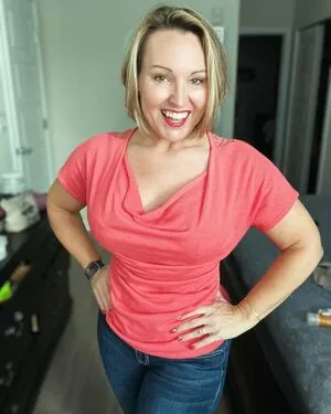 Mrs_cora_cox OnlyFans Leaked Free Thumbnail Picture - #K7K5V8gwU5