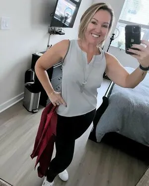 Mrs_cora_cox OnlyFans Leaked Free Thumbnail Picture - #x0EM4Xn9oj