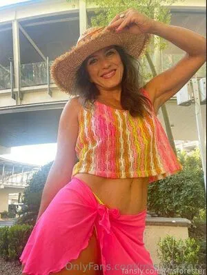 Mrsforester OnlyFans Leaked Free Thumbnail Picture - #H49pX001cC