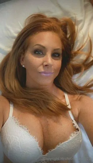 Mrsrobinsonxo OnlyFans Leaked Free Thumbnail Picture - #1UKf5YHko1