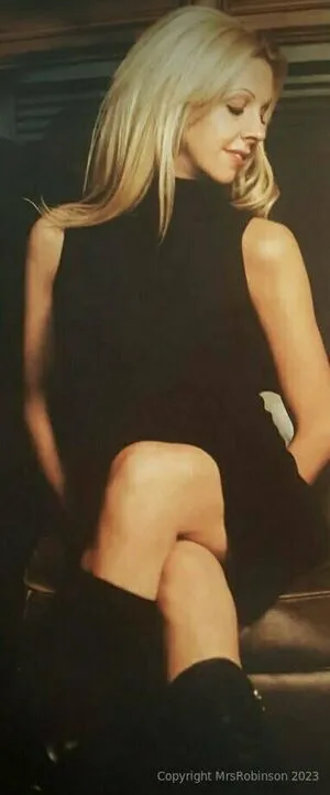 Mrsrobinsonxo OnlyFans Leaked Free Thumbnail Picture - #v6Suiwykkz
