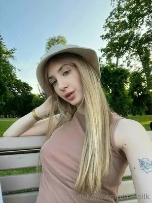 Mrssilk OnlyFans Leaked Free Thumbnail Picture - #7bumSh3rwX