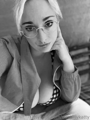 Mrstittykatty OnlyFans Leaked Free Thumbnail Picture - #6BBBPumPpw