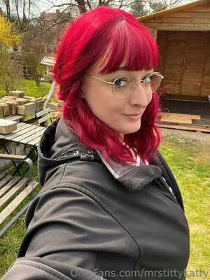 Mrstittykatty OnlyFans Leaked Free Thumbnail Picture - #AMKAfwLu23