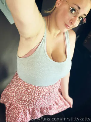 Mrstittykatty OnlyFans Leaked Free Thumbnail Picture - #D7Oumd6L1b