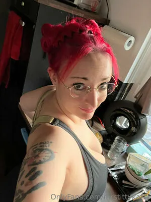 Mrstittykatty OnlyFans Leaked Free Thumbnail Picture - #IkG4ln7adt