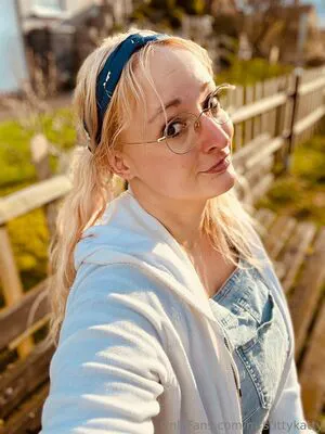 Mrstittykatty OnlyFans Leaked Free Thumbnail Picture - #LuHDskZzWw