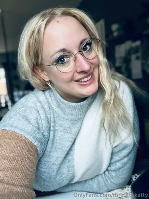 Mrstittykatty OnlyFans Leaked Free Thumbnail Picture - #Sk2zI4bCiA