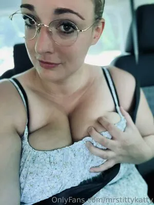 Mrstittykatty OnlyFans Leaked Free Thumbnail Picture - #b6kbbLQk59