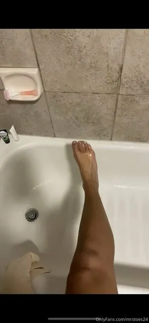 Mrstoes24 OnlyFans Leaked Free Thumbnail Picture - #2YNllTh5g2