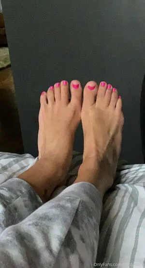 Mrstoes24 OnlyFans Leaked Free Thumbnail Picture - #3bxrmzEJda