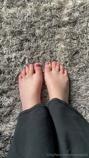Mrstoes24 OnlyFans Leaked Free Thumbnail Picture - #69IcZC4qXF