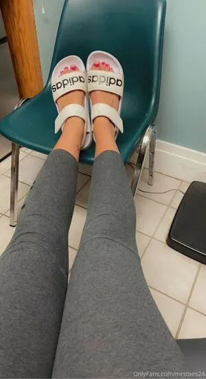 Mrstoes24 OnlyFans Leaked Free Thumbnail Picture - #IJwolaMTtI