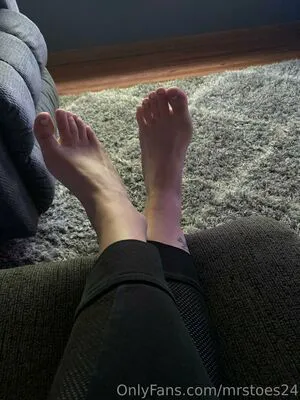 Mrstoes24 OnlyFans Leaked Free Thumbnail Picture - #sNWflhi4Iz