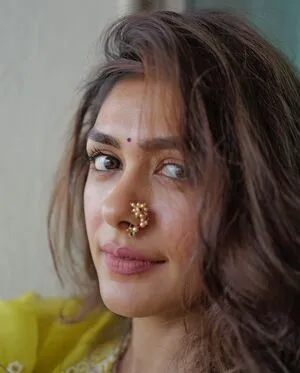 Mrunal Thakur OnlyFans Leaked Free Thumbnail Picture - #6g7Bi6wotH