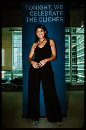 Mrunal Thakur OnlyFans Leaked Free Thumbnail Picture - #KfecKeFfbE