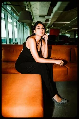 Mrunal Thakur OnlyFans Leaked Free Thumbnail Picture - #Rsa7A9o7lZ