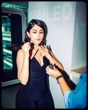 Mrunal Thakur OnlyFans Leaked Free Thumbnail Picture - #TOkBePzvvf