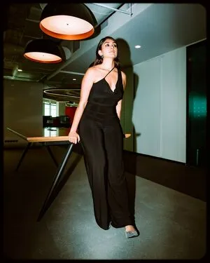 Mrunal Thakur OnlyFans Leaked Free Thumbnail Picture - #VP5n6tOfJi