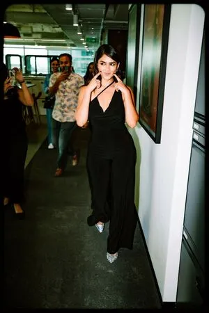 Mrunal Thakur OnlyFans Leaked Free Thumbnail Picture - #YGX11xN9uc