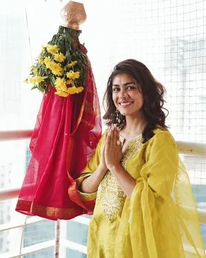 Mrunal Thakur OnlyFans Leaked Free Thumbnail Picture - #j3bZrJCulC