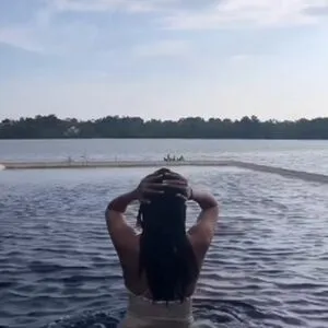 Mrunal Thakur OnlyFans Leaked Free Thumbnail Picture - #omNOht9x1f