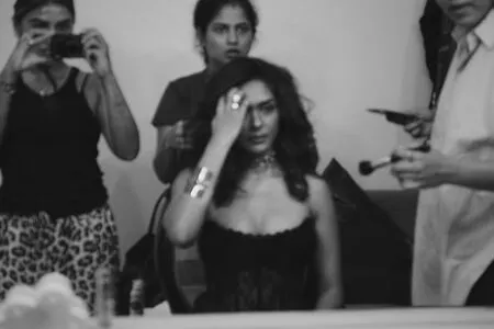 Mrunal Thakur OnlyFans Leaked Free Thumbnail Picture - #p2r6uahnDX