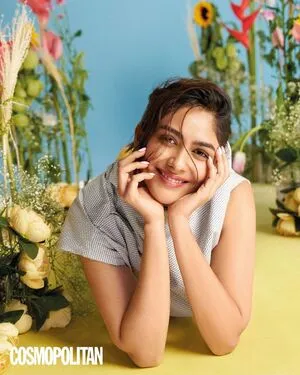 Mrunal Thakur OnlyFans Leaked Free Thumbnail Picture - #pwOG6VAZCb