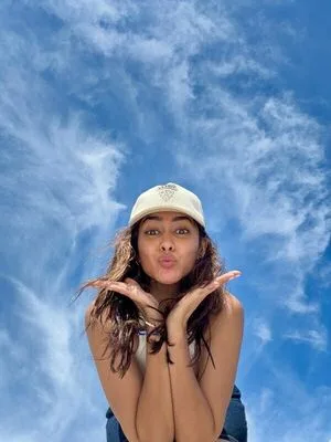 Mrunal Thakur OnlyFans Leaked Free Thumbnail Picture - #uXHOJsOjuI