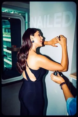 Mrunal Thakur OnlyFans Leaked Free Thumbnail Picture - #vN3fS9AoM4