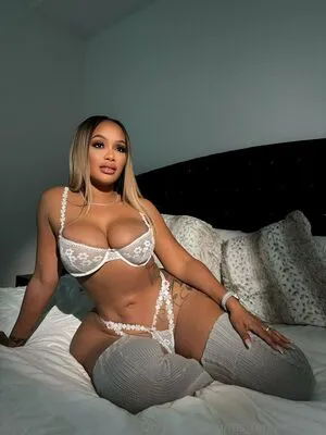 Ms Fernandes25 OnlyFans Leaked Free Thumbnail Picture - #WSIsBhhBvy