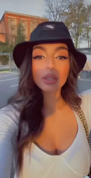 Ms Kurdisch OnlyFans Leaked Free Thumbnail Picture - #5JMV5IOGnu