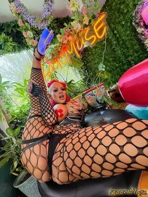 Ms Red Xxx OnlyFans Leaked Free Thumbnail Picture - #hlfru7TSke