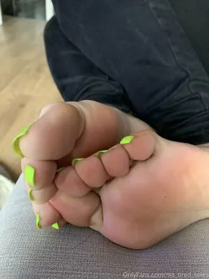 Ms Tired Soles OnlyFans Leaked Free Thumbnail Picture - #0LD0bmVS6g