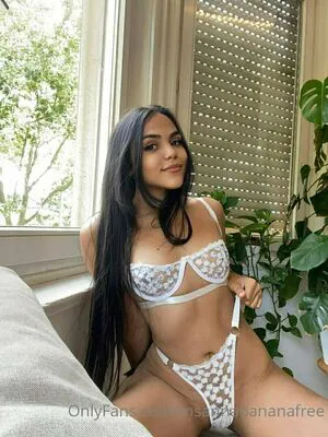 Msannabananafree OnlyFans Leaked Free Thumbnail Picture - #0AQrGB2BiZ
