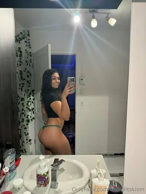 Mslightskiinn OnlyFans Leaked Free Thumbnail Picture - #AnzgyXvY4v