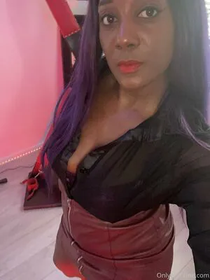 Mslorraineldn OnlyFans Leaked Free Thumbnail Picture - #KSe3SM3Cop