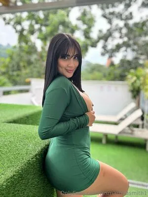 Msmartinasmith1 OnlyFans Leaked Free Thumbnail Picture - #ZKLWCurvON