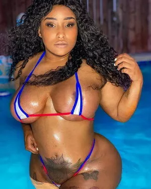 MsNikiarenee OnlyFans Leaked Free Thumbnail Picture - #SX4uo7UWw2